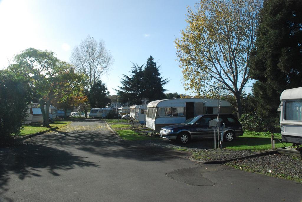 Отель Avondale Motor Park Окленд Экстерьер фото